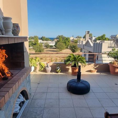 1 Bedroom Apartment Close To The Sea أرتيميدا المظهر الخارجي الصورة